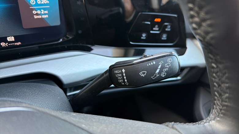 Volkswagen Golf 1.0 TSI Life 5dr Petrol Hatchback